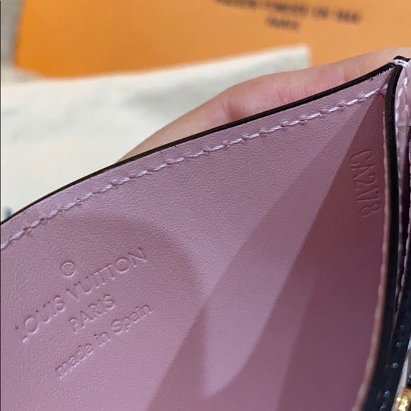 💗Louis Vuitton Card Holder💗 - Picture 8 of 8